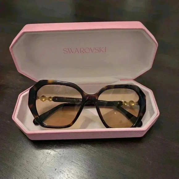 Swarovski Sunglasses SK6017 Brown Frames - NWT - Picture 8 of 8